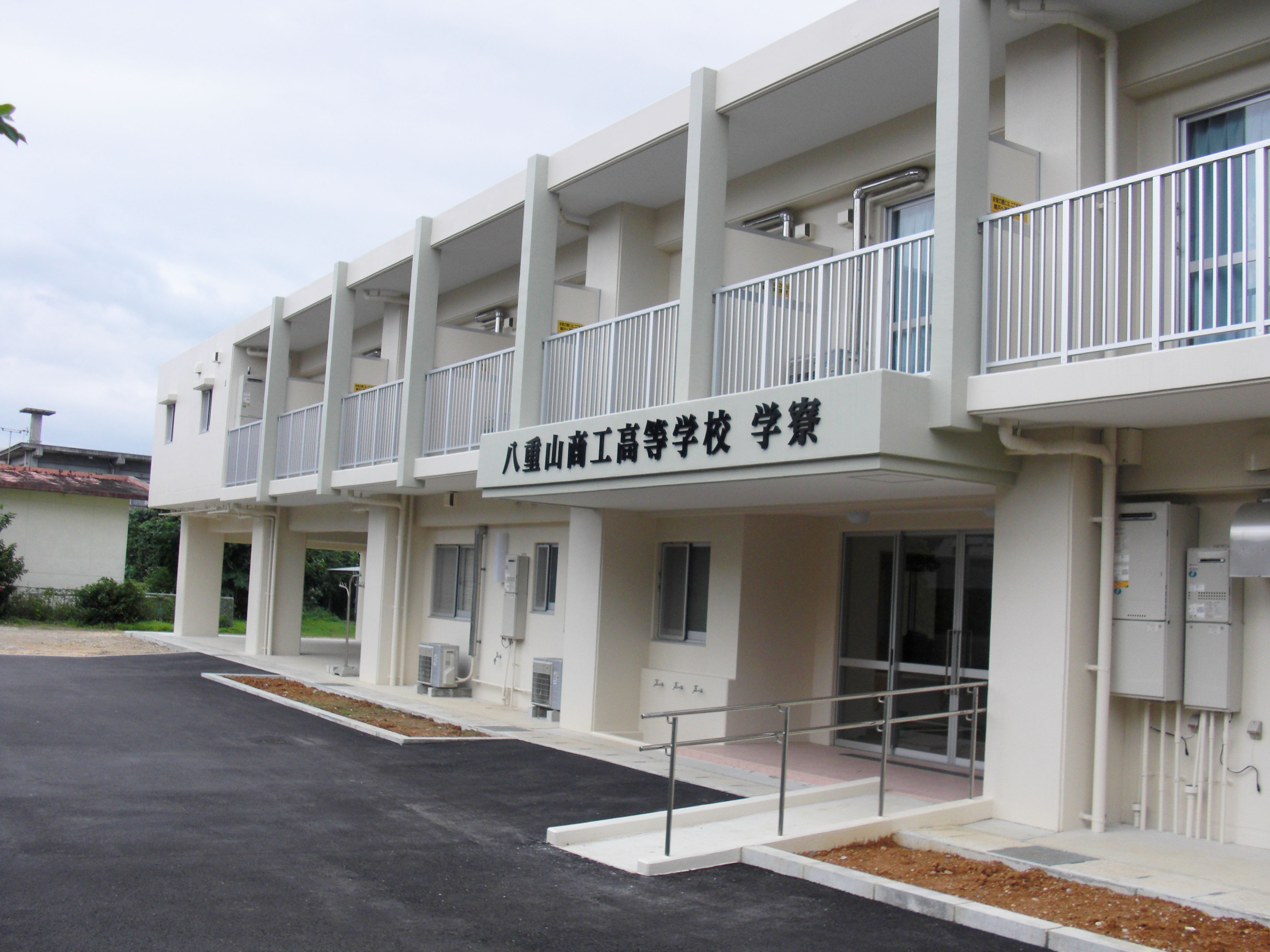 ���d�R���H�����w�Z��h��